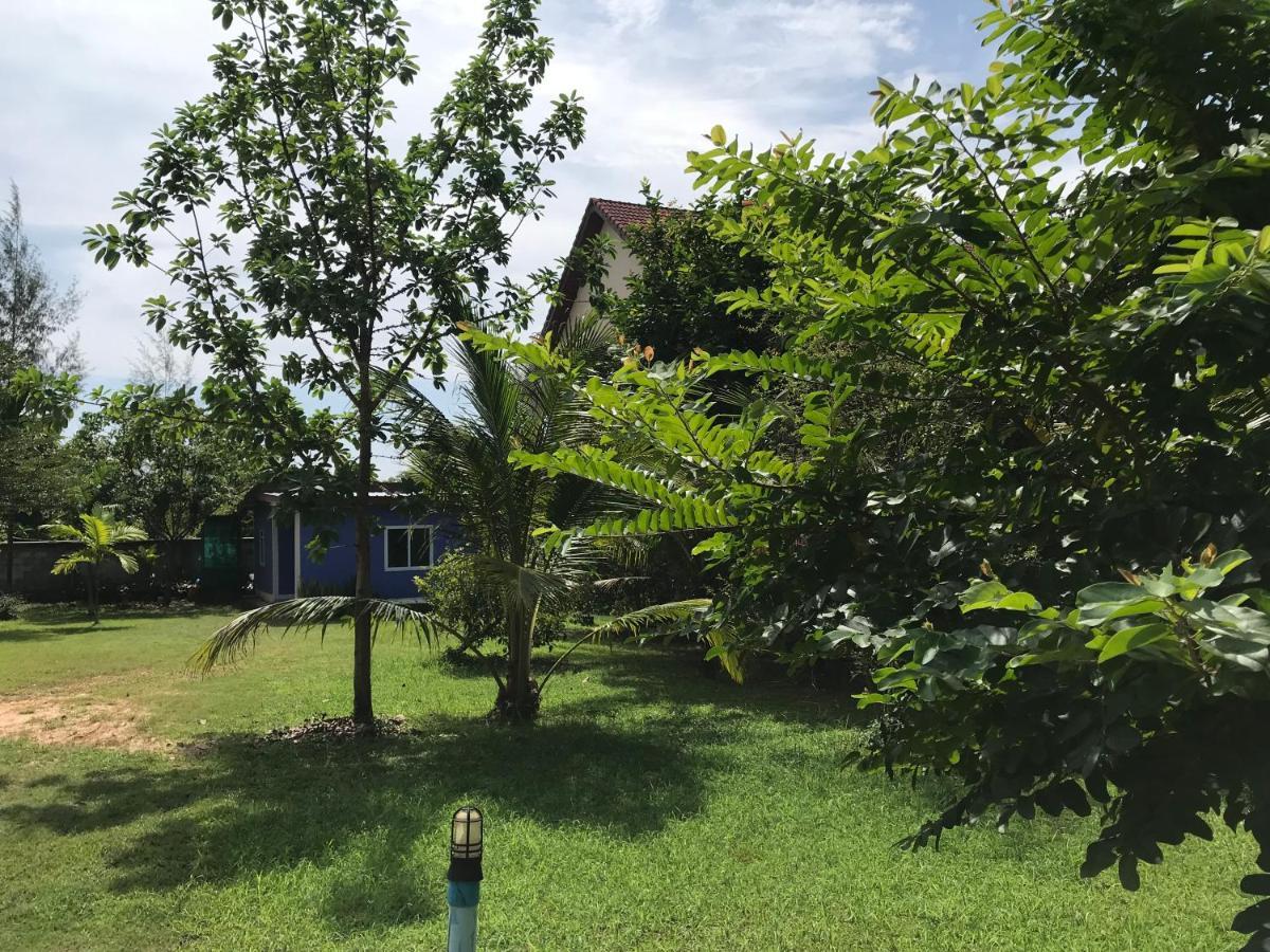 Tara House Hotel Koh Lanta Exterior photo