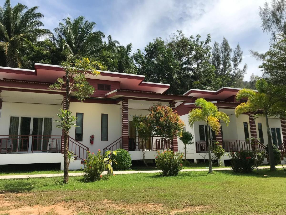 Tara House Hotel Koh Lanta Exterior photo