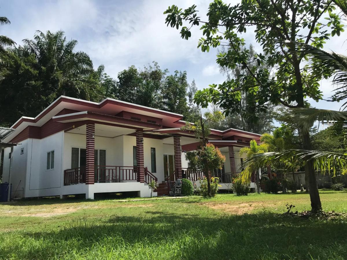 Tara House Hotel Koh Lanta Exterior photo