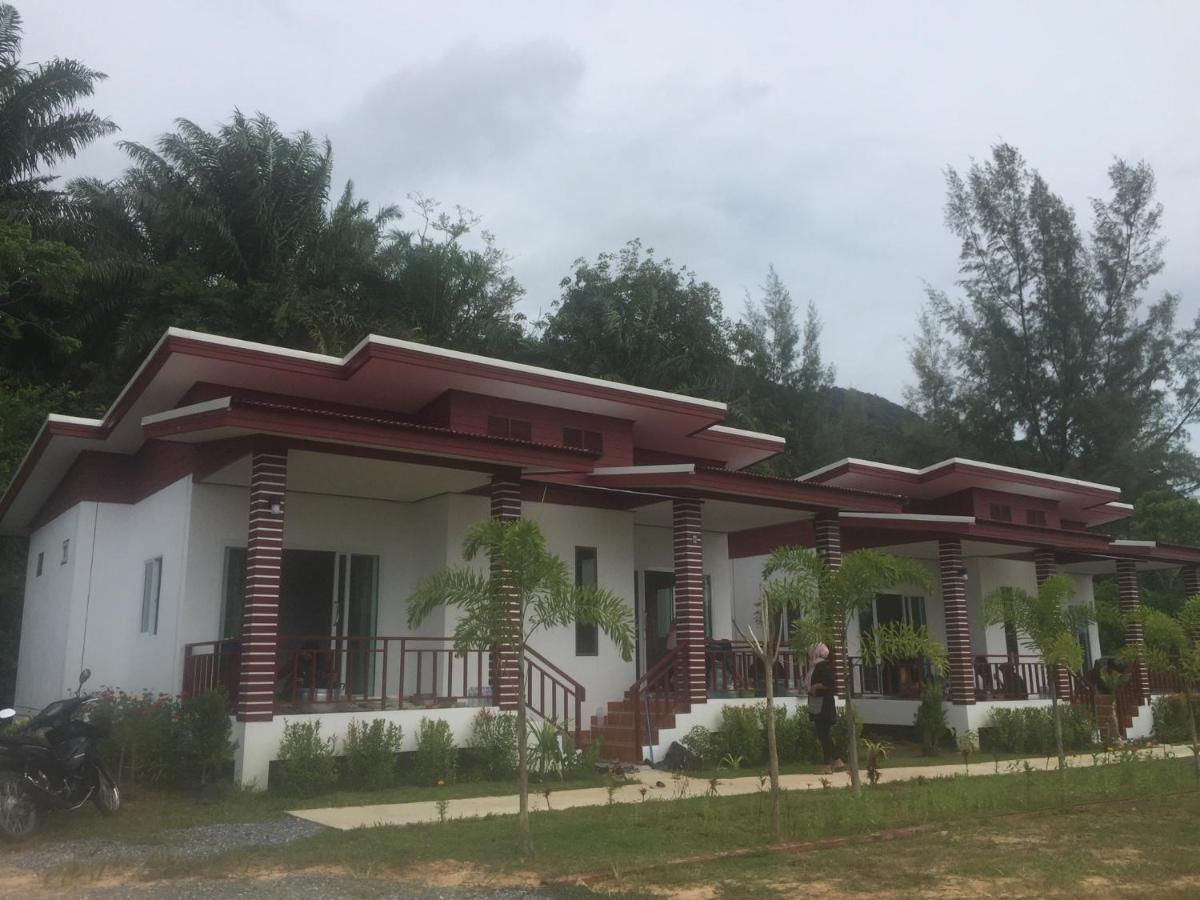 Tara House Hotel Koh Lanta Exterior photo
